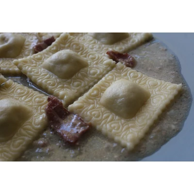 Ravioli mintázófa (tulipános, 12 db-os)
