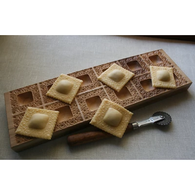 Ravioli mintázófa (tulipános, 12 db-os)