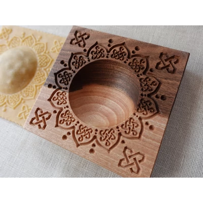 Ravioli mintázófa 10 x 10 cm (kelta virág mintás)